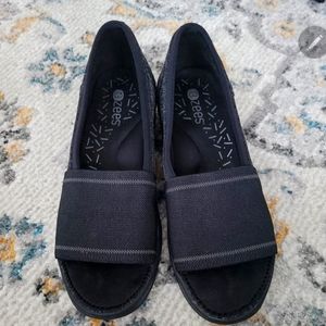 Bzees Open Toe Sandal Streatch